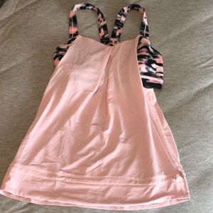 Lululemon tank